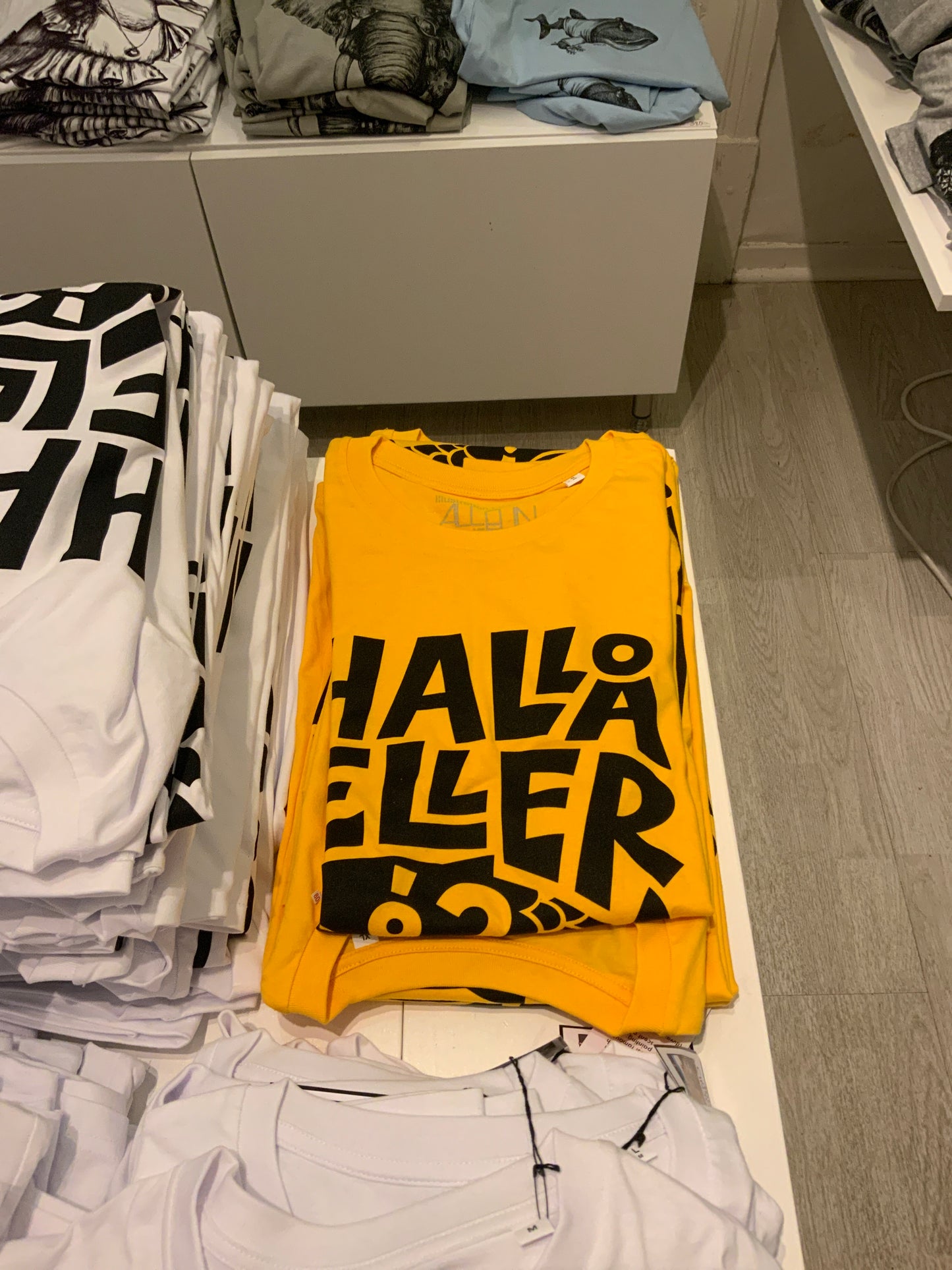 T-shirt: Hallå eller!?